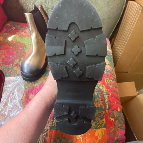 KIDS BOOTS NWOB - Picture 6 of 8